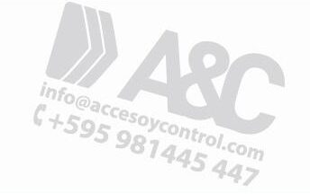 Detalle ampliado del reverso: el doble chevron y las letras A&C de la marca de agua, con el correo y el teléfono de la empresa impresos en el material
